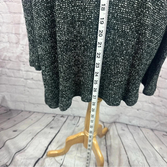 democracy black and white asymmetrical pullover top size XL - Picture 5 of 7